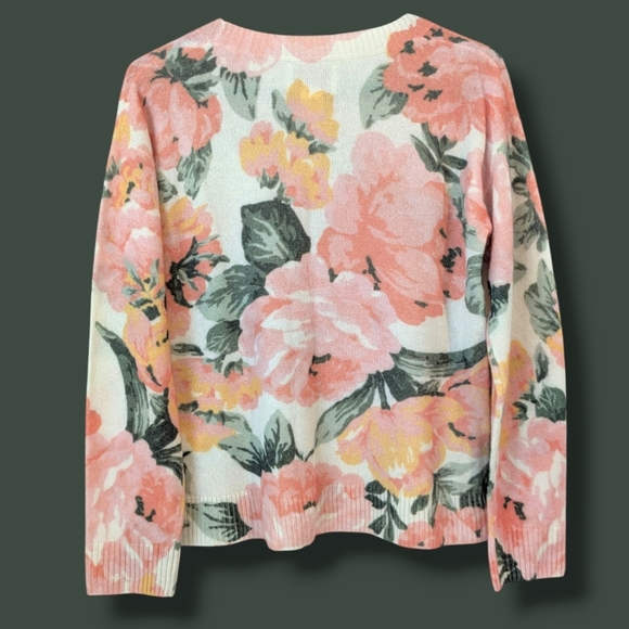 Cynthia Rowley Pink Floral 100% Cashmere Crewneck Sweater Cottagecore Grandma - Picture 2 of 7